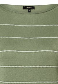 Khakigrüner Strickpullover mit horizontalen weißen Streifen, Rundhalsausschnitt und sichtbar angenähtem Markenlabel an der oberen Mitte. Größe 36.