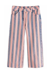Jeans de pierna ancha con rayas verticales en rosa y azul, que cuentan con bolsillos frontales y un cierre de botón, confeccionados en tela de mezclilla.