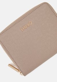 LIU JO ZIP AROUND - Geldbörse - arenaria
