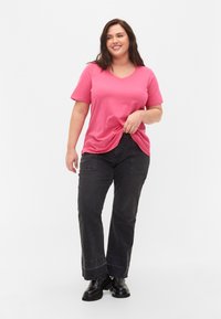 Zizzi Jednoduché tričko - hot pink