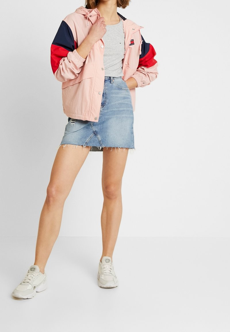 Tommy Jeans Summer jacket light pink (Pre-owned)