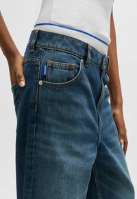 HUGO Jeans a sigaretta - dark blue seventeen