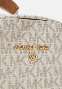 MICHAEL Michael Kors SLATER BACKPACK - Zaino - vanilla