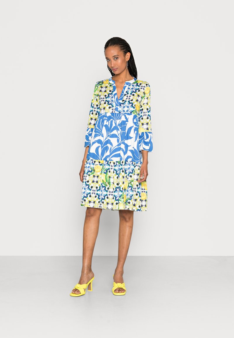 Damen Freizeitkleider | Emily van den Bergh DRESS Freizeitkleid lemon/azur/blau - WM79833 Damen Freizeitkleider | Emily van den Bergh DRESS Freizeitkleid lemon/azur/blau - WM79833