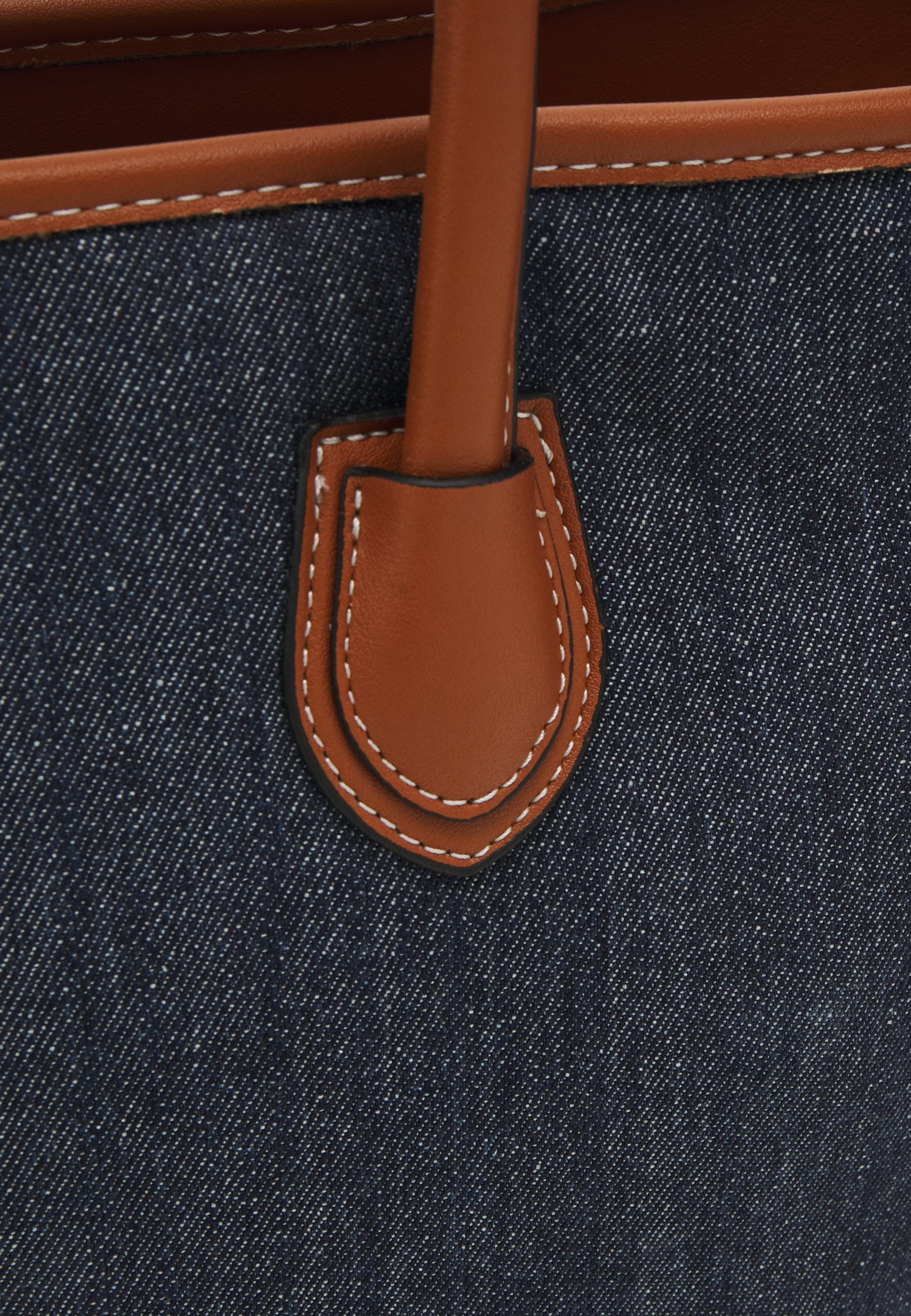 【Valentino】◆大人気◆Leith Handtasche Baumwolle◆Jeans◆ VALENTINO shoulder bag Shoulder Bag Denim Scuro | Buy bags