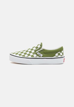 Niedriger Slip-on Vans Schuh mit grün-weiß kariertem Canvas-Obermaterial und weißer Gummisohle.