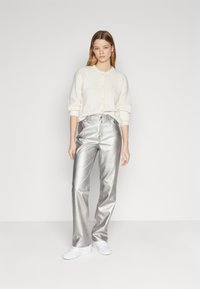 JDY JDYLUMI LIFE BUTTON - Gilet - Offwhite