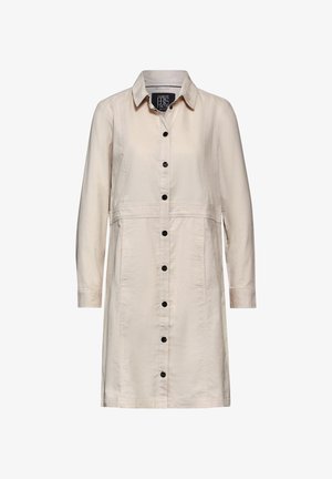 Abito camicia beige con colletto e maniche lunghe, caratterizzato da una vita aderente e bottoni neri sul davanti. Tessuto dalla texture liscia.