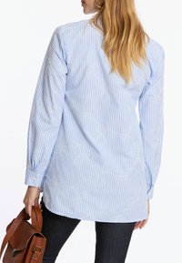 Cache Coeur MATERNITY AND NURSING EMBROIDERED CAMILLE - Overhemdblouse - blue