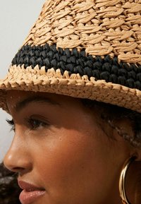 Next TRILBY  REGULAR FIT - Klobouk - neutral and black