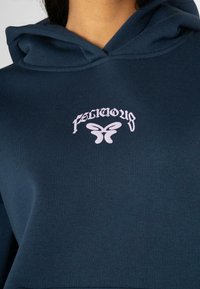FELICIOUS OVERSIZE - Mikina s kapucňou - stone blue