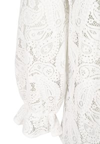 Zizzi MIT RÜSCHENDETAIL - Blúzka so zapínaním na gombíky - snow white