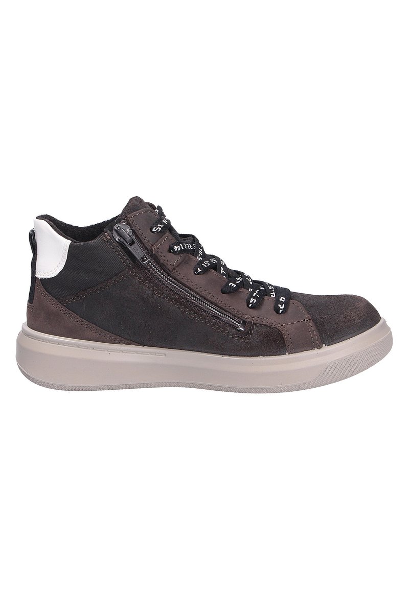 Brązowe skórzane buty typu high-top z białym akcentem na pięcie, wyposażone w czarne sznurówki i boczny zamek ułatwiający zakładanie. Gumowa podeszwa.
