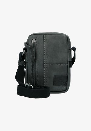 Grau Leder Umhängetasche mit einem Reißverschluss, ausgestattet mit kontrastierenden Nähten, einer strukturierten Oberfläche und einem abnehmbaren schwarzen Tragriemen.