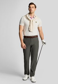 Lyle & Scott CONTRAST PLACKET - Poloshirts - x pebble contour pink