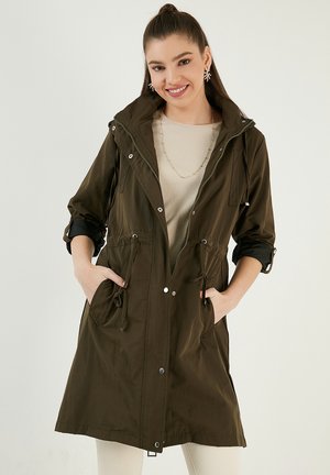 LELA REGULAR FIT - Parka - khaki