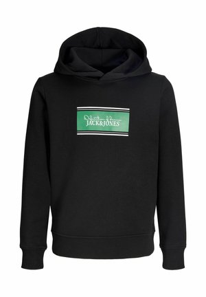 Sweat à capuche noir avec un logo rectangulaire vert et un texte blanc « Jack & Jones » centré sur la poitrine.