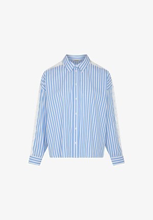 Camisa de manga larga con botones, con rayas verticales azules y blancas y detalle de encaje a lo largo de las mangas.