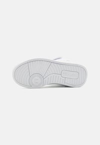 Champion RD18 2.0 MID B PS UNISEX - Basketsko - all white