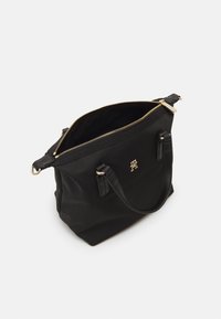 Tommy Hilfiger POPPY SMALL TOTE - Håndtasker - black