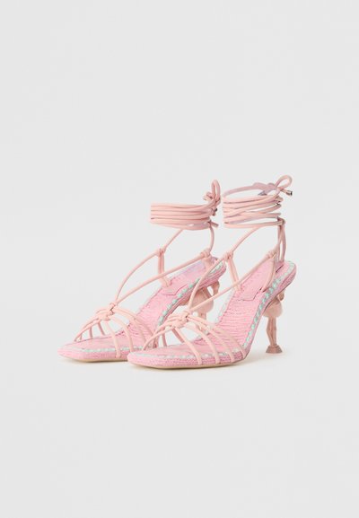 Sophia Webster FLO COPACABANA MID SANDAL - Sandale cu baretă pe gleznă - bonbon pink