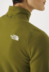 The North Face 100 GLACIER - Jakna od flisa - forest olive