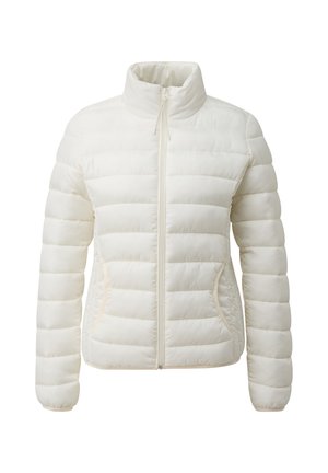 Doudoune crème avec matelassage horizontal, col montant, fermeture éclair à l'avant et deux poches latérales. Texture lisse avec bordure contrastante.