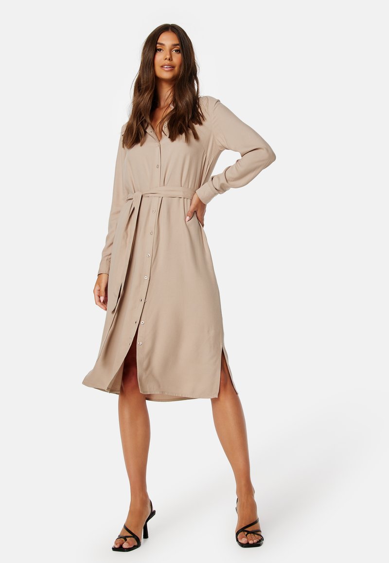 Bubbleroom - BELTED L/S VISCOSE SHIRT DRESS - Robe chemise - tan, Agrandir