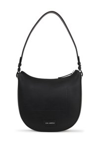 Sac à épaule en cuir noir avec une forme courbée, fermeture éclair supérieure et une poche avant rectangulaire. Dispose d'une bandoulière élégante et ajustable.