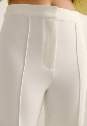 Guido Maria Kretschmer Collection, Pantalon classique - weiß