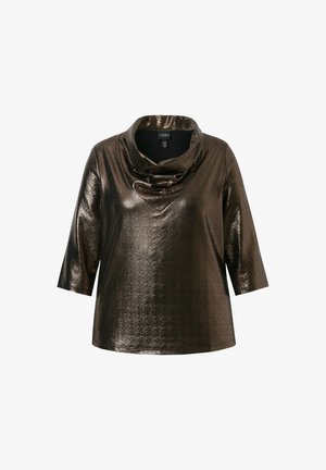 Brązowa bluzka z kołnierzem typu cowl, z rękawami o długości trzy czwarte, z teksturowanym metalicznym wykończeniem i gładkim materiałem. Akcenty obejmują zwisający dekolt.