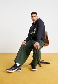 Jordan Sneakers - black