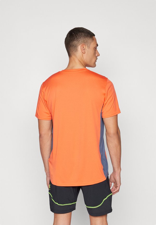 CHALLENGER - Basic T-shirt4