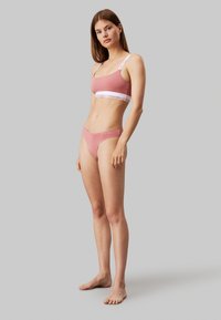 Calvin Klein Bustier - red grape