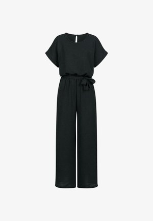 Jumpsuit noir à manches courtes avec jambes larges et ceinture nouée à la taille, doté d'un col rond et d'une fermeture à boutons au dos.