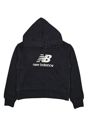 Felpa nera New Balance con tasca a marsupio frontale e logo bianco centrato sul petto, polsini e vita a costine.