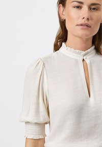 Dante6 FELINE - Bluse - butter cream