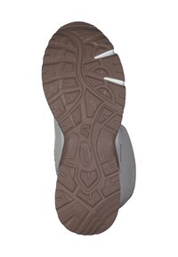 Sole di scarpa in gomma marrone con superficie texturizzata, caratterizzata da modelli di battistrada prominenti e due linee bianche per la trazione vicino al bordo anteriore.