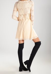 VILA Vestido informal - sand