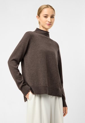 - Sweter