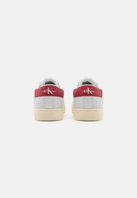 Calvin Klein Jeans CLASSIC CUPSOLE LACE UP  - Tenisky - bright white/creamy white/garnet