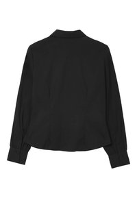 Schwarzes Langarmhemd mit kragenfreiem Ausschnitt, taillierter Passform und geknöpften Manschetten. Glatter, blickdichter Stoff ohne sichtbare Muster.