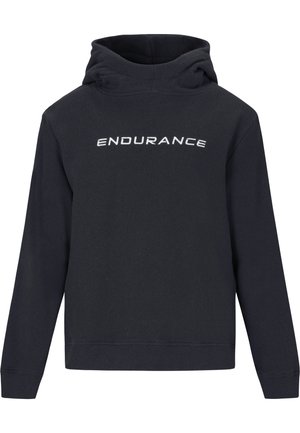 Sort hættetrøje lavet af blødt stof, med en frontkængurulomme og hætte med snor. "ENDURANCE" logoet er trykt i hvidt på brystet.