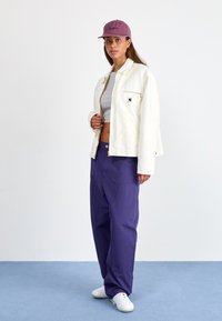 Carhartt WIP BRANDON DOUBLE KNEE PANT - Cargobroek - aura rinsed