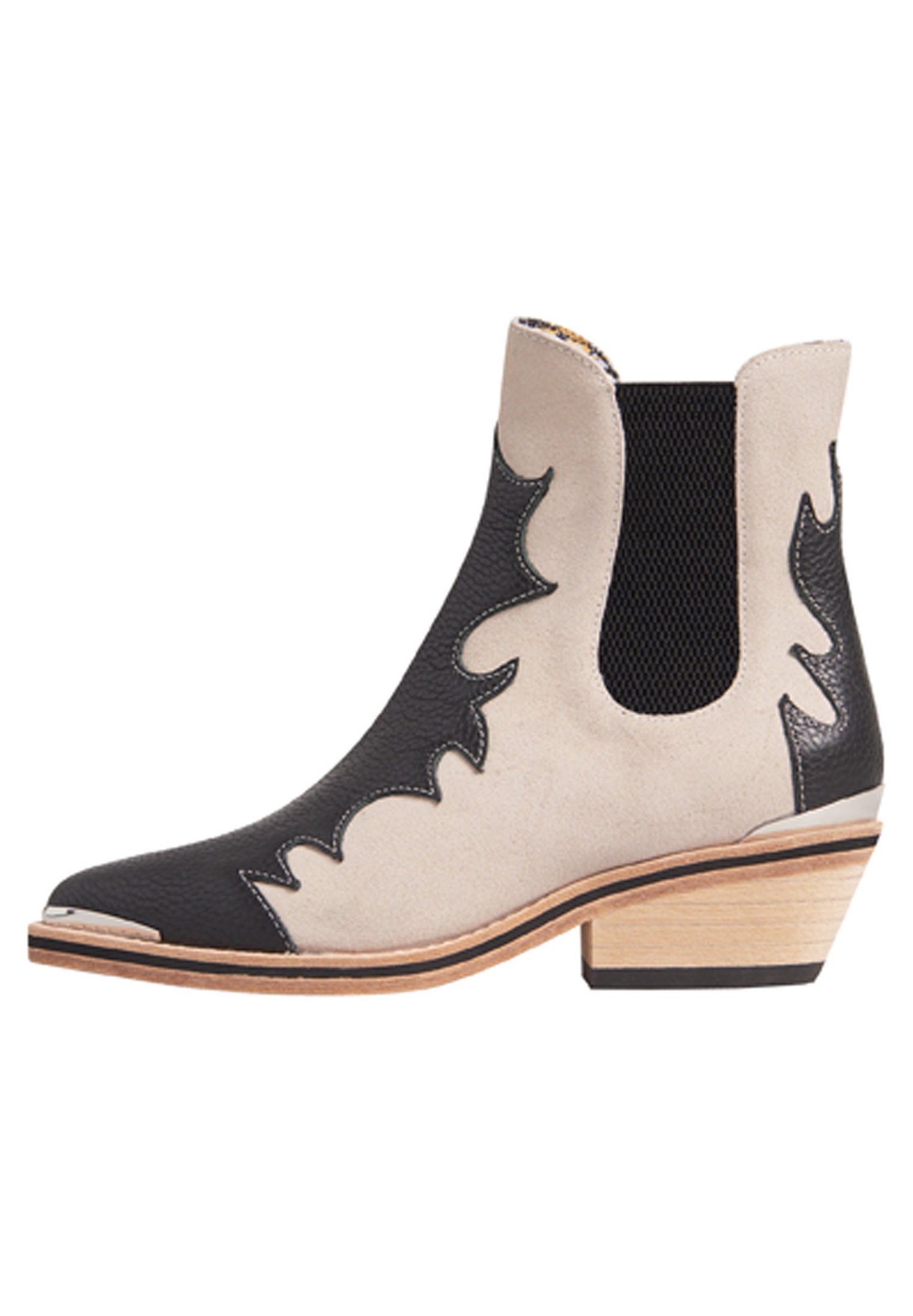 Superdry DRY LIMITED EDITION DRY FLAME - Botines bajos - ecru black/blanco  - Zalando.es