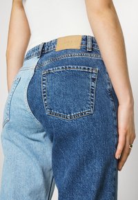 JJXX JYSEOUL  - Calças de ganga de corte relaxado - medium blue denim