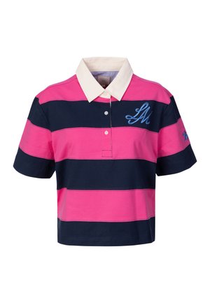Koszulka rugby z krótkim rękawem, z szerokimi poziomymi różowymi i granatowymi pasami, białym kołnierzem, plisą na guziki oraz niebieskim haftowanym napisem "LM" na piersi.
