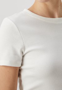 GAP MOD CROP TEE - T-shirts print - new off white