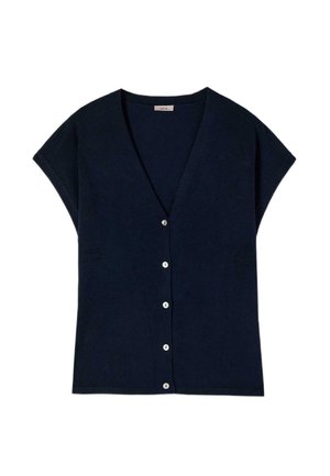 Tmavě modrý krátký pletený kardigan s krátkými rukávy, se šesti bílými knoflíky a výstřihem do V, položený na bílem pozadí.