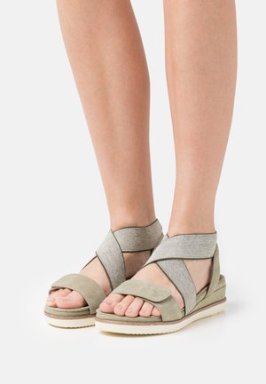 Tamaris Platform sandals - pistacchio